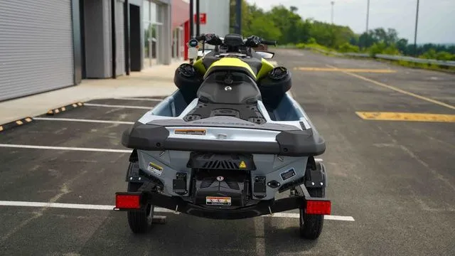 Slide: The Image of Sea-Doo RXP-X 325 2024 - 4