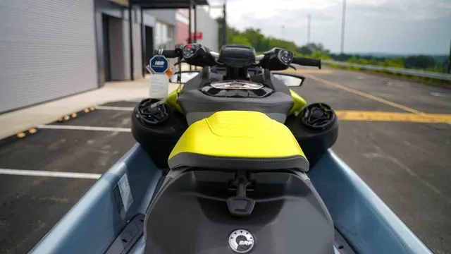 Slide: The Image of Sea-Doo RXP-X 325 2024 - 6