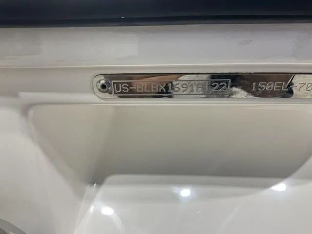 Slide: The Image of Bayliner Element M15 2022 - 15