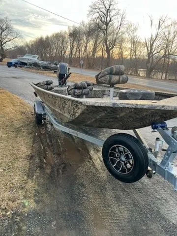 Slide: The Image of Lund 1870 Predator Tiller 2024 - 2