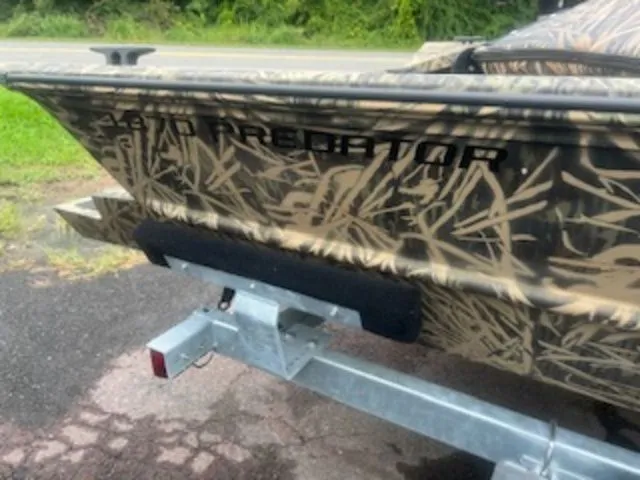 Slide: The Image of Lund 1870 Predator Tiller 2024 - 3