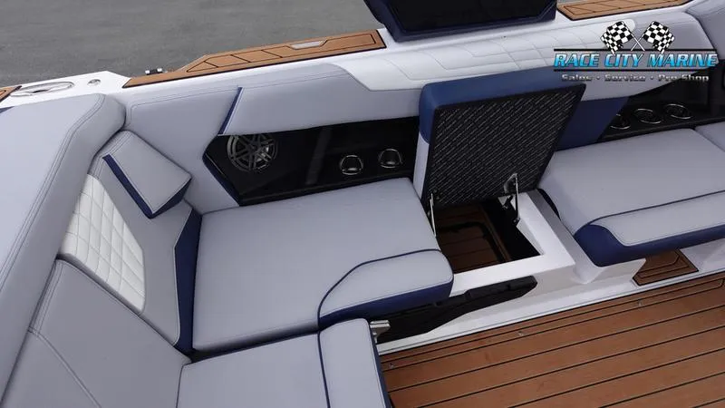 Slide: The Image of Nautique Super Air Nautique S23 2025 - 22