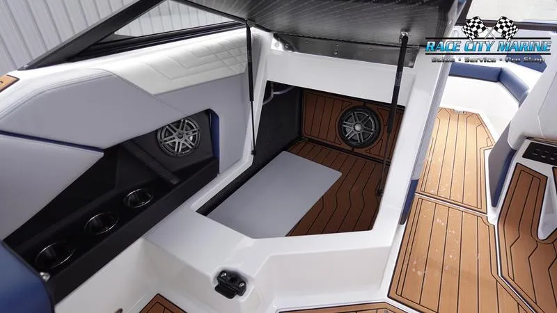 Slide: The Image of Nautique Super Air Nautique S23 2025 - 26