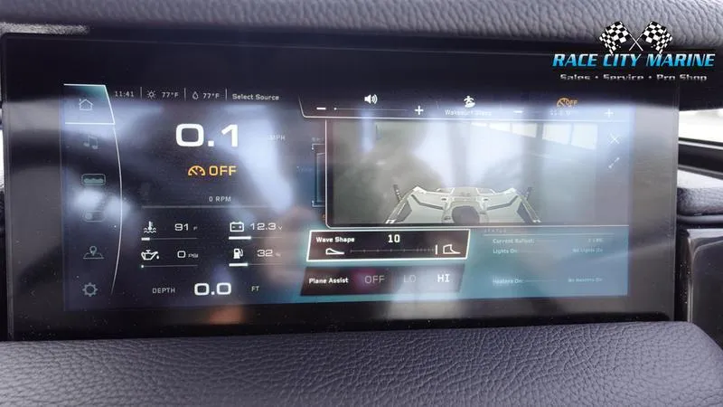 Slide: The Image of Nautique Super Air Nautique S23 2025 - 32