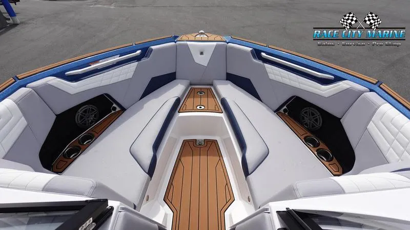 Slide: The Image of Nautique Super Air Nautique S23 2025 - 41
