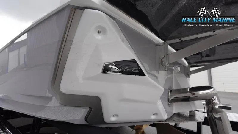 Slide: The Image of Nautique Super Air Nautique S23 2025 - 8