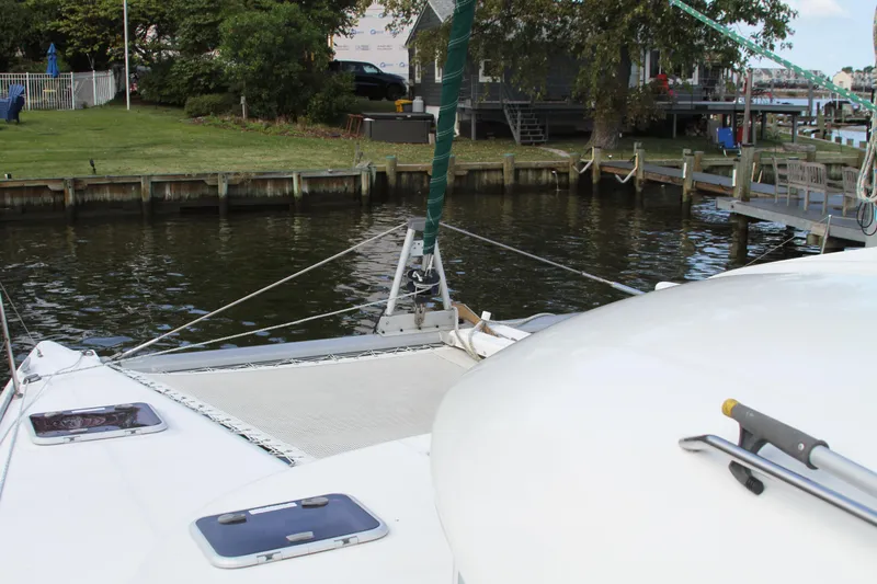 Slide: The Image of Lagoon LAGOON 380 2004 - 61