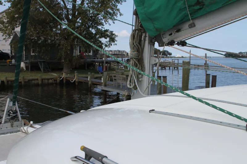 Slide: The Image of Lagoon LAGOON 380 2004 - 62