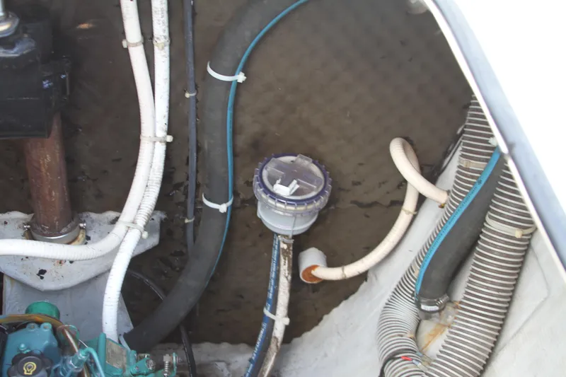 Slide: The Image of Lagoon LAGOON 380 2004 - 67