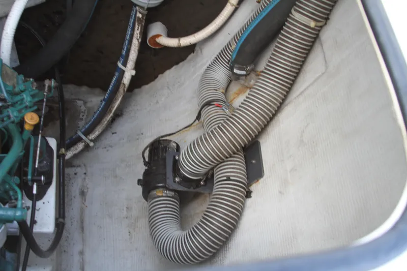 Slide: The Image of Lagoon LAGOON 380 2004 - 68