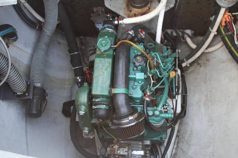 Slide: The Image of Lagoon LAGOON 380 2004 - 70