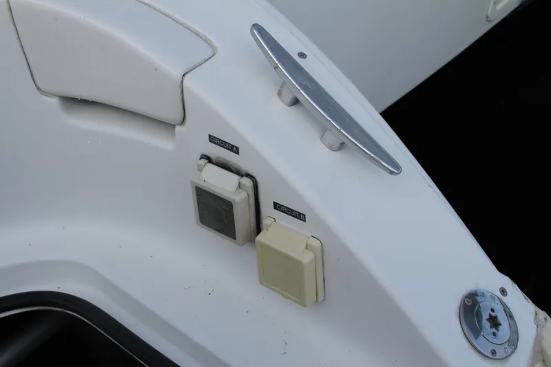 Slide: The Image of Lagoon LAGOON 380 2004 - 73