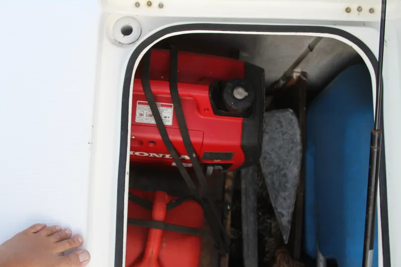 Slide: The Image of Lagoon LAGOON 380 2004 - 79