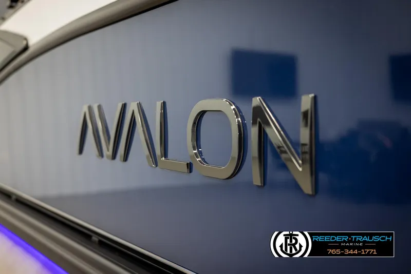Slide: The Image of 2025 Avalon Catalina Entertainer boat logo with Reeder-Trausch Marine branding. - 45