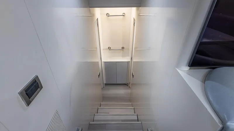 Slide: The Image of Azimut 100 Jumbo 2000 - 105