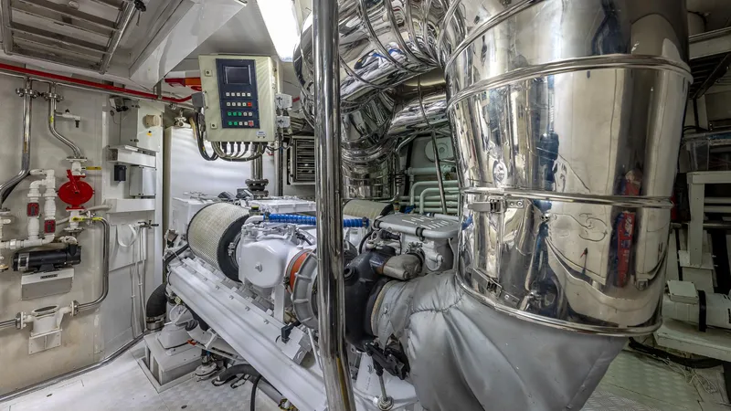 Slide: The Image of Azimut 100 Jumbo 2000 - 109