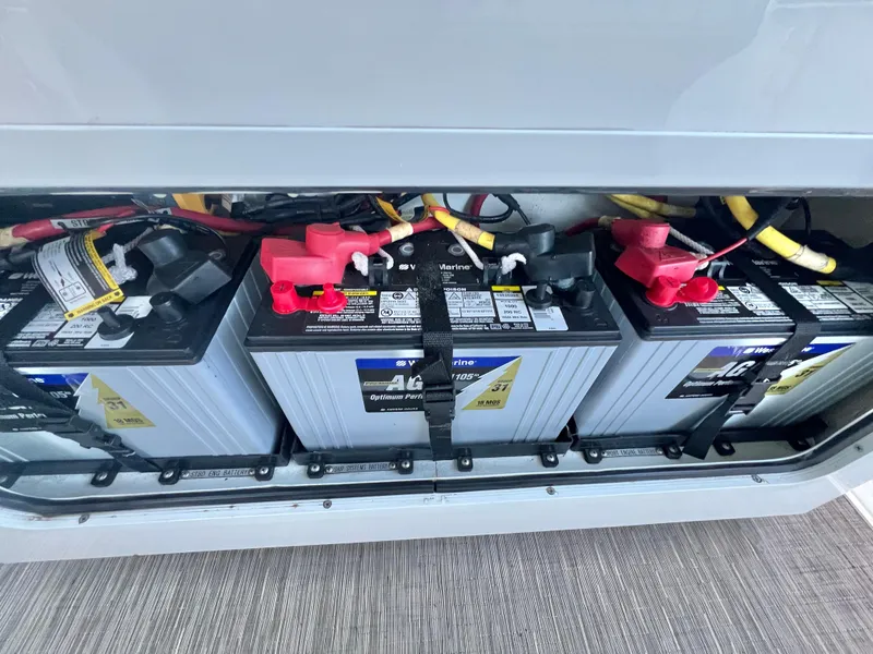 Slide: The Image of Engine & House Batteries - 19