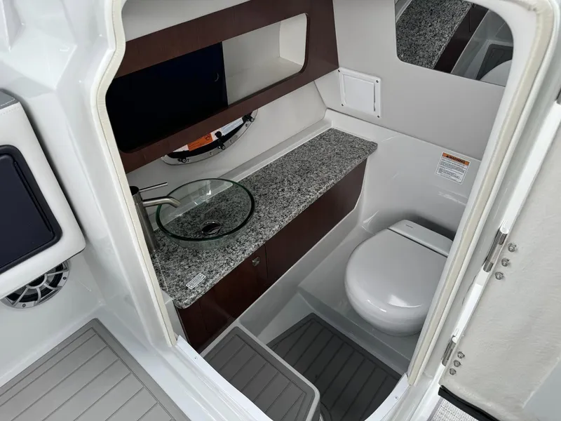 Slide: The Image of Finseeker 280 Dual Console 2025 - 35