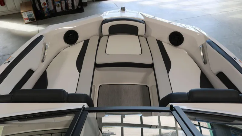 Slide: The Image of 2025 Yamaha AR195 boat interior with sleek seating and modern design. - 9