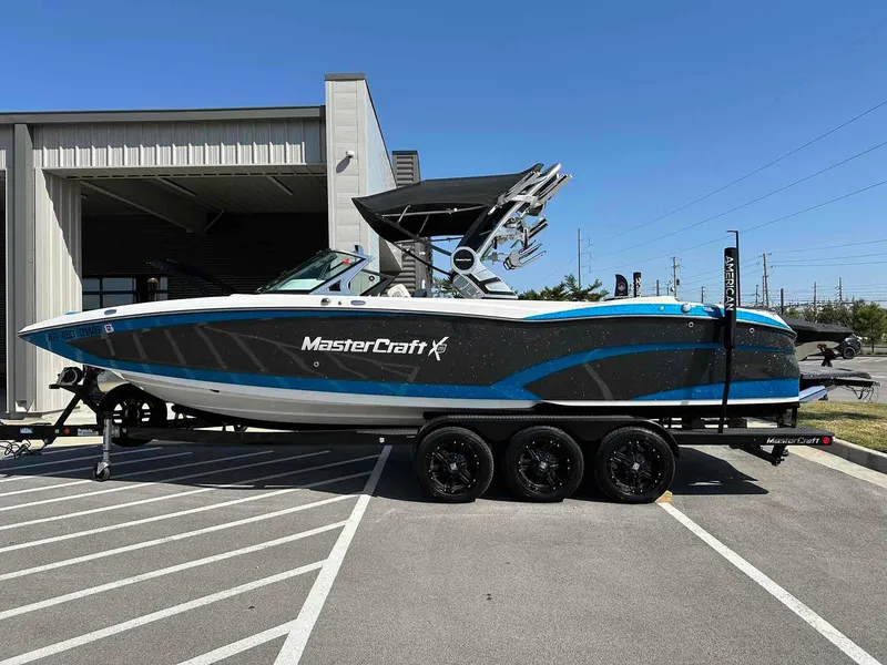 The Image of MasterCraft X26 2018 - 1