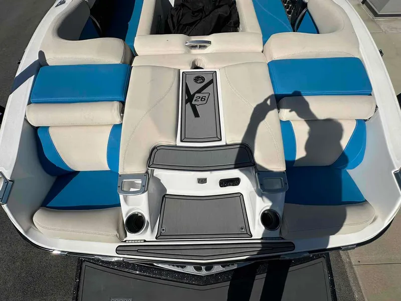 Slide: The Image of MasterCraft X26 2018 - 4