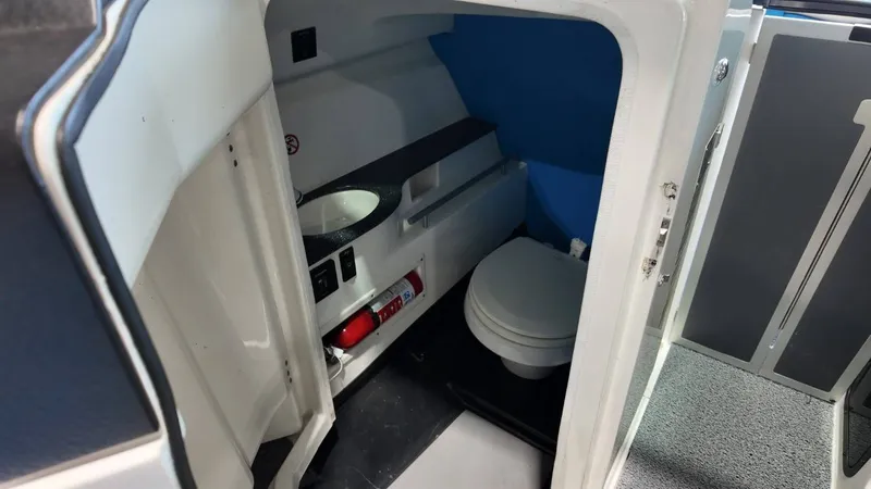 Slide: The Image of MasterCraft X26 2018 - 53