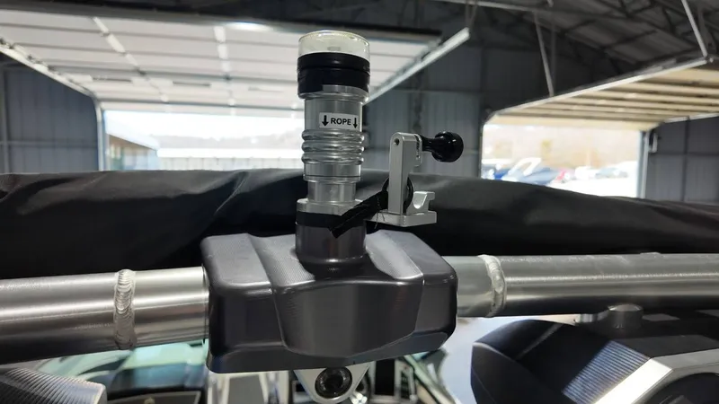 Slide: The Image of MasterCraft X26 2018 - 83