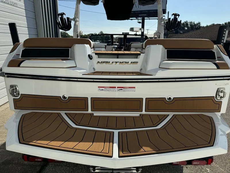 Slide: The Image of Nautique Super Air Nautique GS24 2024 - 15
