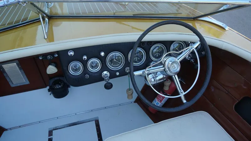 Slide: The Image of Chris-Craft Continental 1956 - 11