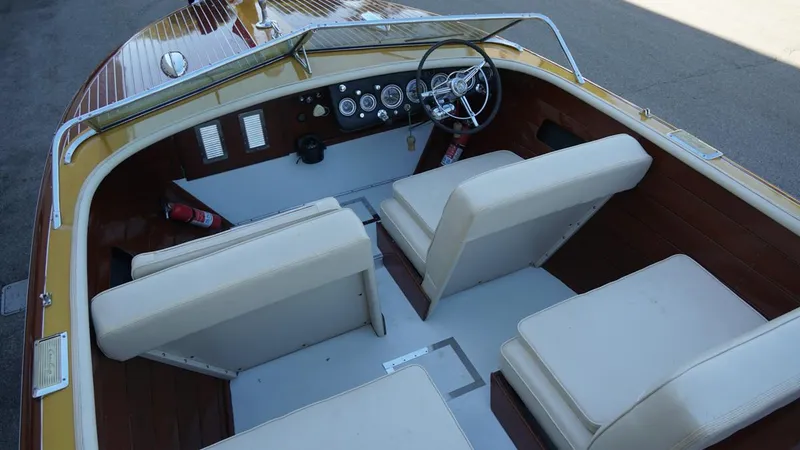 Slide: The Image of Chris-Craft Continental 1956 - 9