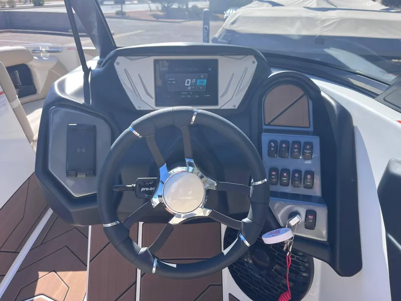 Slide: The Image of Supreme S220 2025 - 8