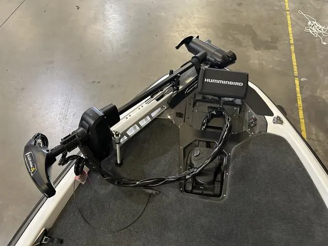 Slide: The Image of 2025 Skeeter ZXR20 boat with Humminbird electronics and trolling motor. - 11