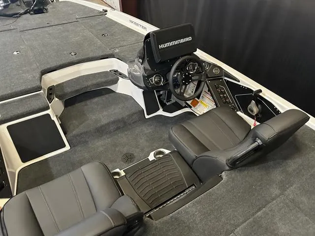 Slide: The Image of 2025 Skeeter ZXR20 boat interior with Yamaha 250, featuring Humminbird electronics and sleek seating. - 8