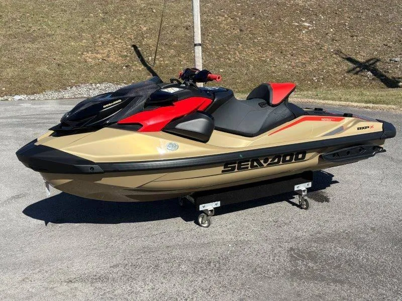 The Image of Sea-Doo RXP-X 325 2025 - 1