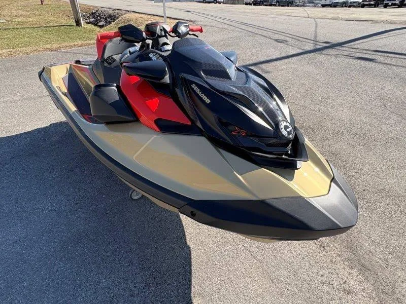 Slide: The Image of Sea-Doo RXP-X 325 2025 - 17