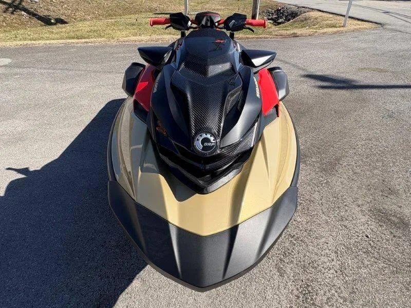 Slide: The Image of Sea-Doo RXP-X 325 2025 - 18