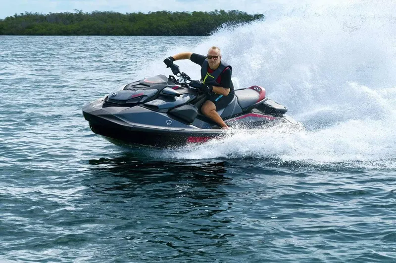 Slide: The Image of Sea-Doo GTR-X 300 w/ Sound 2025 - 9
