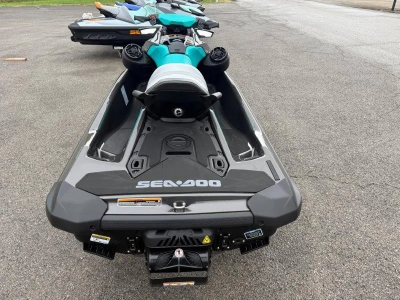 Slide: The Image of Sea-Doo GTR 230 2025 - 3