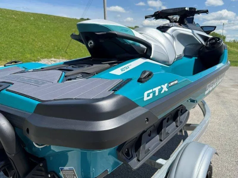 Slide: The Image of Sea-Doo GTX Limited 325 w/ Sound 2025 - 12