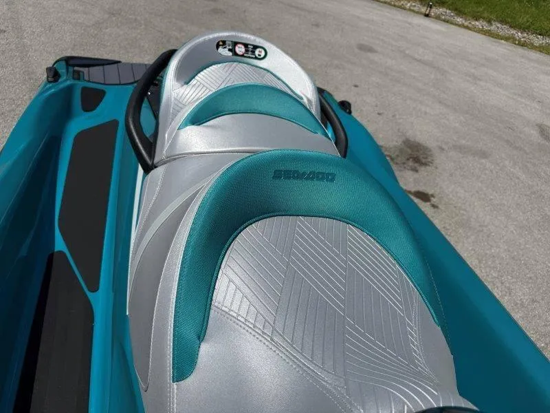 Slide: The Image of Sea-Doo GTX Limited 325 w/ Sound 2025 - 27