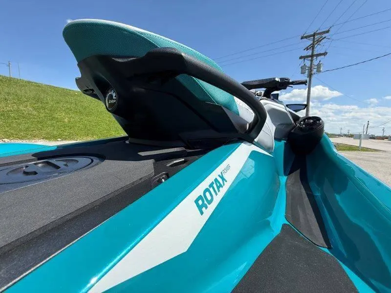 Slide: The Image of Sea-Doo GTX Limited 325 w/ Sound 2025 - 28