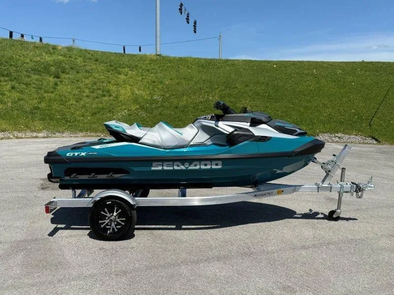 Slide: The Image of Sea-Doo GTX Limited 325 w/ Sound 2025 - 4