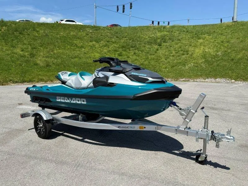 Slide: The Image of Sea-Doo GTX Limited 325 w/ Sound 2025 - 7