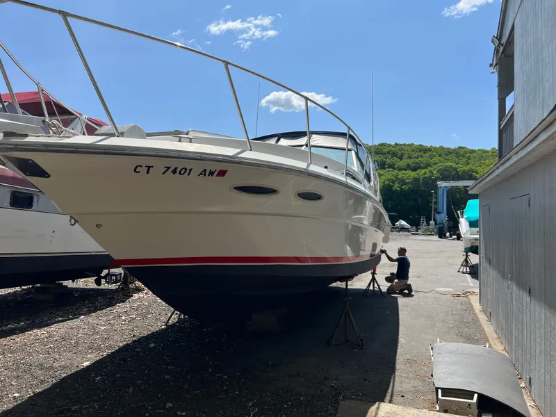 Slide: The Image of Sea Ray 340 Express Cruiser 1988 - 16