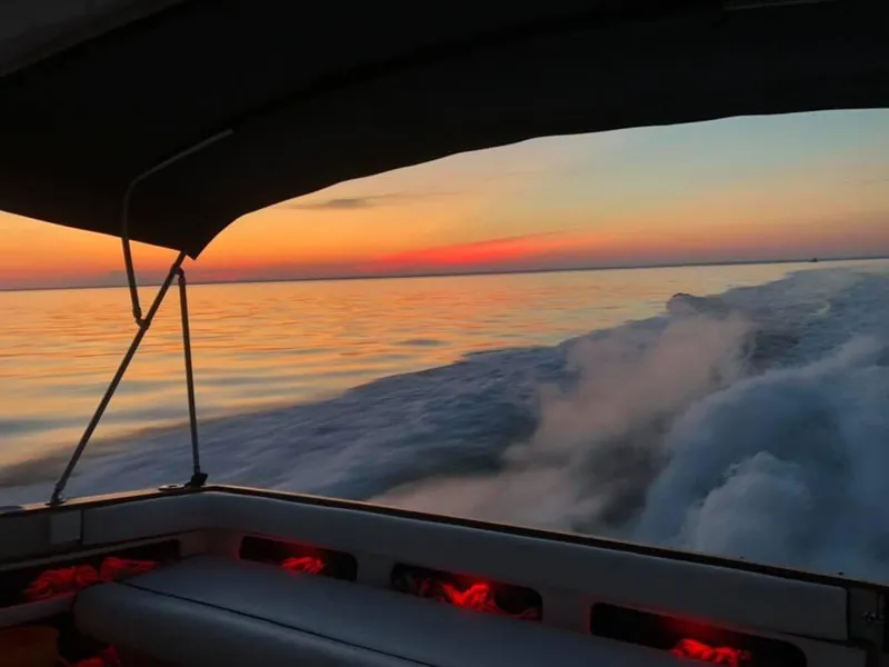 Slide: The Image of Sea Ray 340 Express Cruiser 1988 - 26