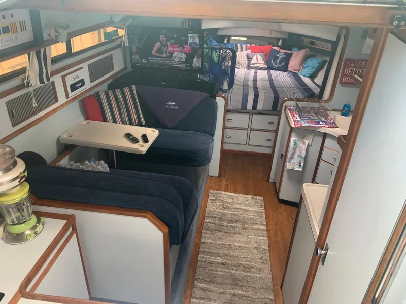 Slide: The Image of Sea Ray 340 Express Cruiser 1988 - 30