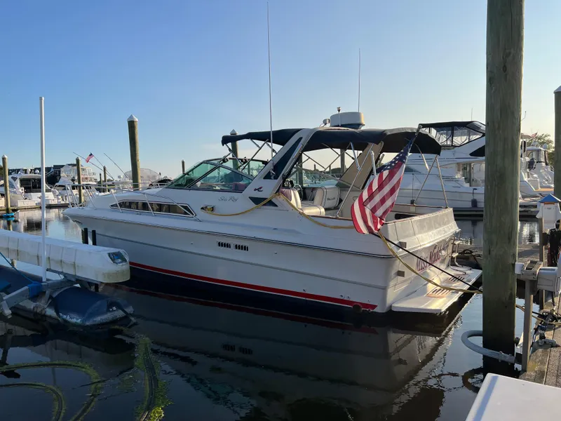 Slide: The Image of Sea Ray 340 Express Cruiser 1988 - 7