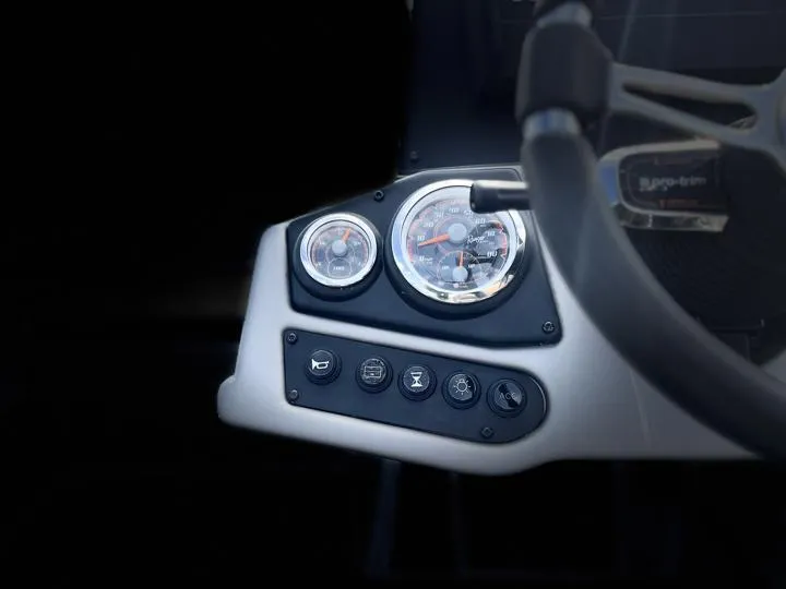 Slide: The Image of Ranger Z175 2021 - 12