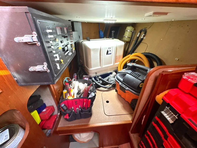 Slide: The Image of Bowman 48 Aft Cockpit 1999 - 58