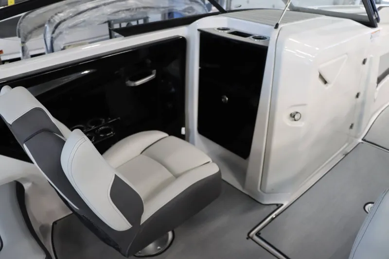 Slide: The Image of Yamaha AR250 2025 - 17